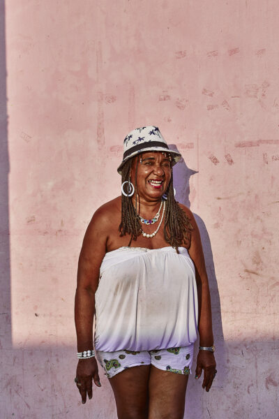 TIA SUSANA